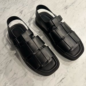 By Malene Birger
SKU: 221295F12400103
Black Kleva Fisherman Sandals Size 39